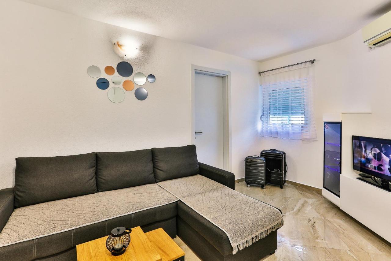 Zara Apartment Budva Kültér fotó