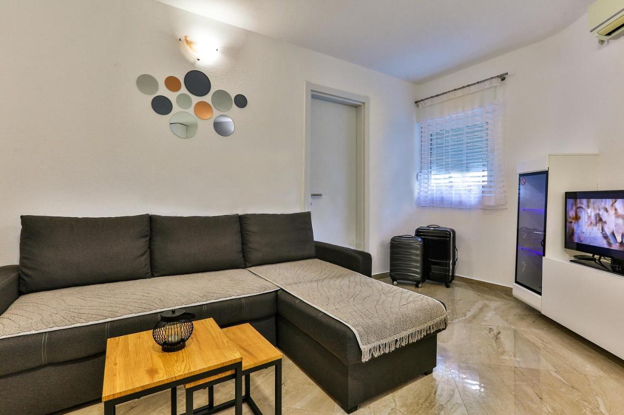 Zara Apartment Budva Kültér fotó